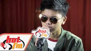 Like and subscribe , thank you hehe lirik lagu segalanya: Haqiem Rusli Segalanya Live Akustik Hot Hottv Youtube