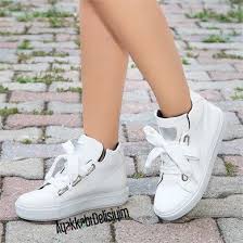 Bilekli Spor Ayakkabi Modellerini Bahar Aylarinda Tercih Edebilirsiniz Beyaz Spor Ayakkabi Spor Bot Modelleri Bilekl Sneakers Flat Lace Up Shoes Sport Shoes