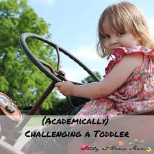 Esta es la oración en inglés: Academically Challenging A Toddler