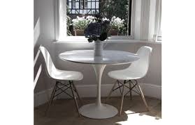 Knoll Replica Round Tulip Wood Table By Eero Saarinen This Design Wood Tulip Table Is Simple Elegant And Time Tulip Dining Table Dining Table Tulip Table