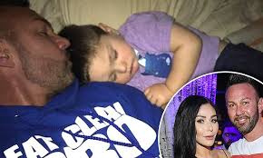 Roger Mathews shares photo with son as sources say Jenni 'JWoww' Farley  'would never' take kids away
