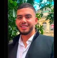 100+ perfiles de «Douich»