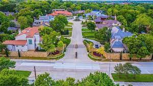 The Crown Jewel Of Iris Hollow Is Builder S Own Home Now On The Market Candysdirt Com