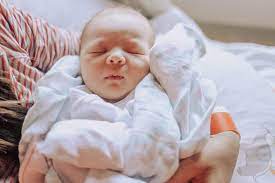 Keep Your Newborn S Tummy Calm While Breastfeeding Majka