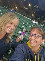 We had a great time at the Brewers game and we won 4-2 against the  Pirates!! FlatBob had just as much fun as we did!