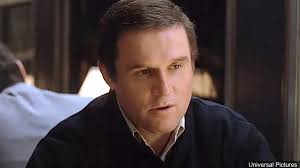 They're being chased by police, another bounty hunter and the mob, and because grodin is afraid of flying, they are forced to go by car, bus, even boxcar. Wzn7xnruwlw5pm
