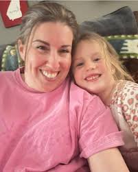 Hello. Please can someone sharpen up this photo of my late grandfather  please? 😻