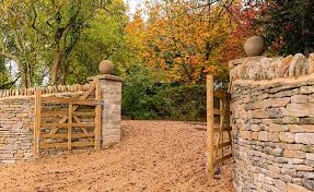 A fence or driveway gate is a substantial investment, and as such it is important to many home owners for their fence to last as long as possible without looking too worn from exposure to the elements. Driveway Gates Homebuilding