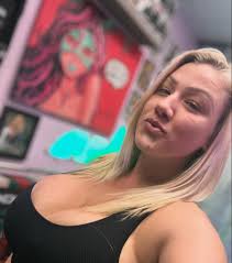 Rylee Raye (@theryleerabbit) • Threads, exprésate más