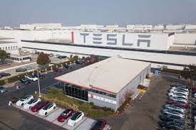 Dengan ini, pemerintah indonesia berharap berdirinya pabrik tesla di indonesia akan membawa indonesia selangkah lebih maju dalam memproduksi kendaraan listrik. Tesla Jadi Ke Indonesia Januari 2021 Bahas Investasi Mobil Listrik
