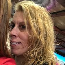 Michelle Henneman's Instagram, Twitter & Facebook