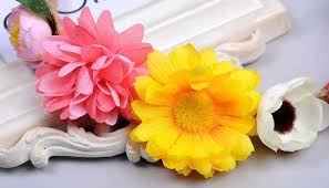 In one trial, the flower curled completely by day 2. Top 10 Edible Flowers Used In Cooking That Are Health Boosters Isrg Kb