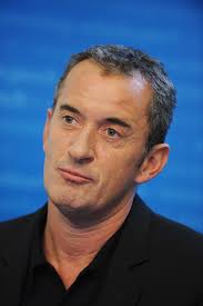 De son côté, laurence boccolini a affirmé que christophe dechavanne avait été «un des premiers» à prendre de ses nouvelles lorsqu'elle se trouvait à l'hôpital. Qui Sont Ses Enfants