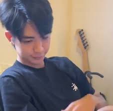 I legit had to check if it's the same stussy shirt but reality doesn't want  to encourage my delulu i guess