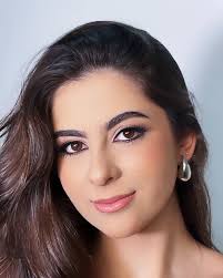 Photo by MONIQUE SOUZA (@moniquesouzamakeup) · October 11, 2024