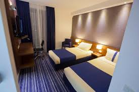 See 465 traveler reviews, 195 candid photos, and great deals for holiday inn express brooklyn, ranked #41 of 96 hotels in brooklyn and rated 3.5 of 5 at tripadvisor. Holiday Inn Rome East Italy Booking Com