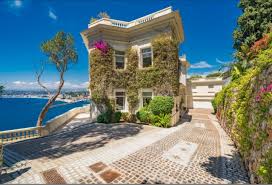 Case, apartamente și garsoniere spațioase, terenuri ideal poziționate, din toate zonele țării, la prețuri accesibile. Tabu Highlife