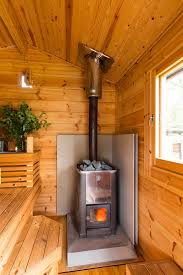 Tunnelmallinen Pihasauna Korvasi Sahkosaunan Meilla Kotona Sauna Design Wood Sauna Hot Tubs Saunas