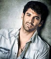 Aditya Roy Kapoor Aashiqui 2 Foto 36852420 Fanpop Aditya roy kapoor, shraddha kapoor, shaad randhawa. aditya roy kapoor aashiqui 2 foto