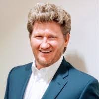 Eddie Hakim's Instagram, Twitter & Facebook