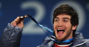 Risque pictures of U.S. snowboarder