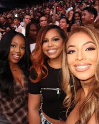 Chris Brown owes me nothing!!! So happy to get away with my girls in London  this weekend 💕