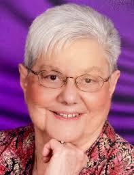 Kathleen Sauer's Instagram, Twitter & Facebook