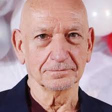 White shirt worn by Ethan Levin (Ben Kingsley) in The Red Sea Diving Resort 