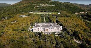 Le dernier discours de ce type de vladimir poutine remontait à l'été 2018 et concernait une réforme décriée du système de retraite, qui avait mis à mal sa popularité. Maison Vladimir Poutine Interieur