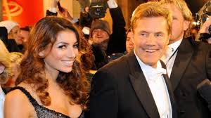 Born 7 february 1954) is a german songwriter, producer, singer, and television personality. Dieter Bohlen Carina Walz Warnung Bohlen Freundin Planscht Im Pool Und Taucht Nicht Mehr Auf News De