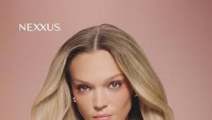 Amazon.com: Marc Anthony True Professional Bye Bye Frizz Keratin Smoothing  Blow Dry Cream, 4.7 Fl Oz (09005) : Beauty & Personal Care