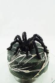 Red Velvet Spider Cake Modellierschokolade Marzipantorte Spinne
