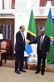 Chagua magufuli kwa maendeleo ya kweli ili tuendelee kujenga tanzania. President John Magufuli Receives Diplomatic Credentials From Israel Embassy Of United Republic Of Tanzania Tel Aviv Israel