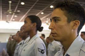 692 ISRG welcomes new commander > 15th Wing > Article Display