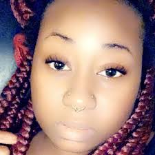 Daresha Jones's Instagram, Twitter & Facebook