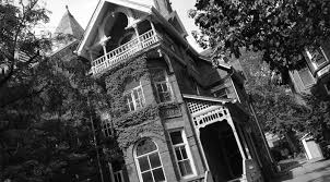 Ottawa mentalist pays tribute to mom, raises awareness of history in eighth  annual séance