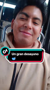 Recogiendo un paquete especial para el desayuno