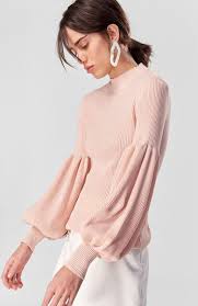 Trendyolmilla Ile Canli Ve Enerjik Ilkbahara Merhaba 24 Saate Kargoda Moda Stilleri Triko Ve Elbise Kiyafetler