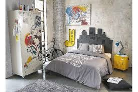 Nel nostro assortimento trovi modelli diversi per stile, colori, e dimensioni, realizzati in vari materiali, tra cui il legno massiccio. Nuova Collezione Junior 2019 Maisons Du Monde