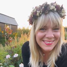 10 Essential Tools I Never Garden Without