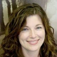 Amanda Leming's Instagram, Twitter & Facebook