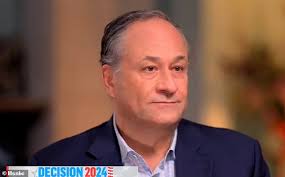 Inside Kamala Harris and Doug Emhoff's marriage… from a cheating scandal to  accusations of 'misogyny'