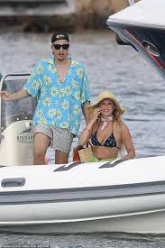 Millie Bobby Brown hangs out on yacht with beau Jake Bongiovi in Italy |  Daily Mail Online