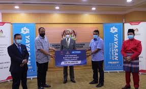 Antara kawasan yang terjejas melibatkan kampung batu 20 sungai lui; Yayasan Bank Rakyat Salur Bantuan Rm90 000 Kepada Mangsa Banjir Di Hulu Langat