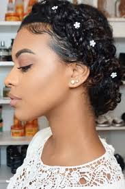 8 Halo Braid Hairstyles That Look Fresh And Elegant It Doesn T Matter If You Re Into Mess Natural Hair Styles Natural Hair Wedding Curly Hair Styles Naturally