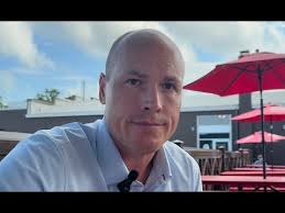 Linn County voters ask Democrat J.D. Scholten if he'll 'throw heat' at Joni  Ernst in U.S. Senate rac