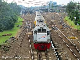 Kereta api kaligung atau dulunya bernama kaligung mas adalah jenis kelas ekonomi new image. Asyiknya Naik Kereta Api Rizqi Arinal