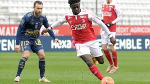 Football Ligue 1 Victorieux Face A Brest Le Stade De Reims Repasse La Marche Avant