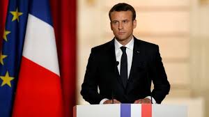 Emmanuel macron was slapped in the face by a man during a walkabout in southern france. Emmanuel Macron Themenseite Zur Person