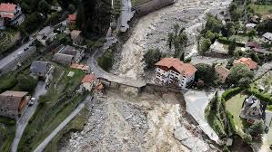 Die feuerwehr war in vielen kantonen im dauereinsatz. Starkster Regen Seit 60 Jahren Unwetter Wutet In Italien Und Frankreich N Tv De